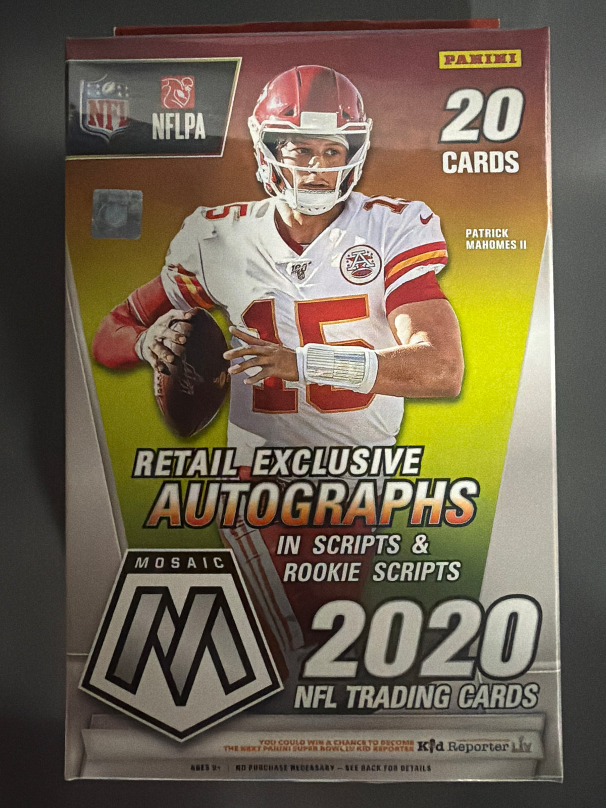 2020 Panini Mosaic Football 20-card hanger box front packaging