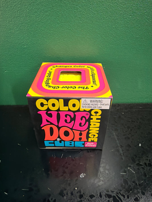 Needoh Color Change Cube