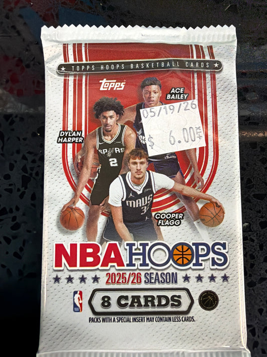 2025/26 Topps Hoops Basketball Blaster Pack (8 Cards)