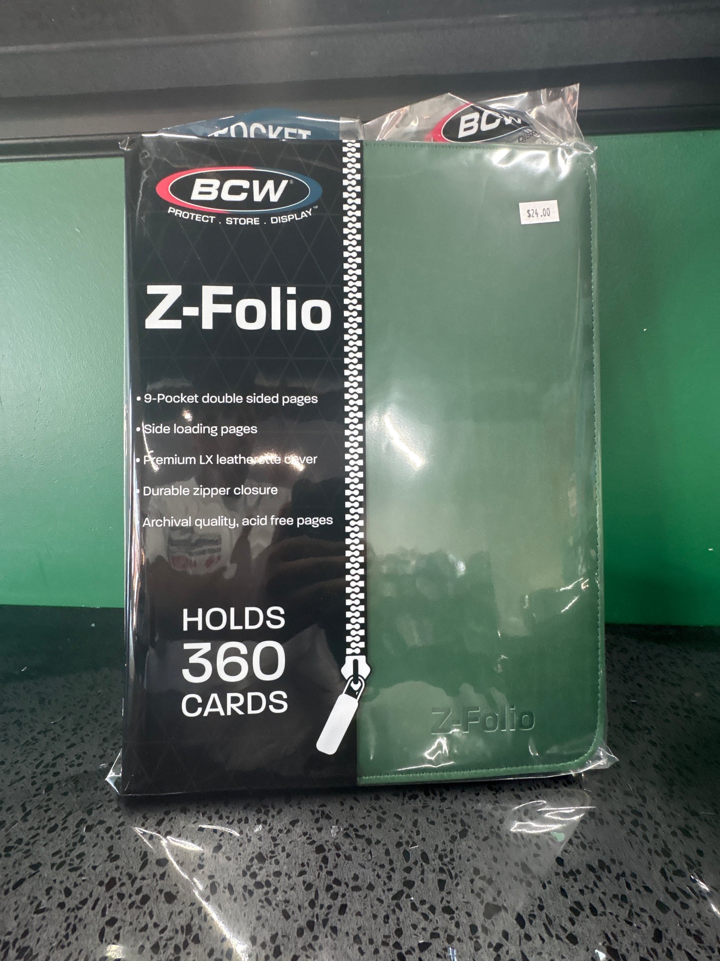 BCW Z-folio 360 holds